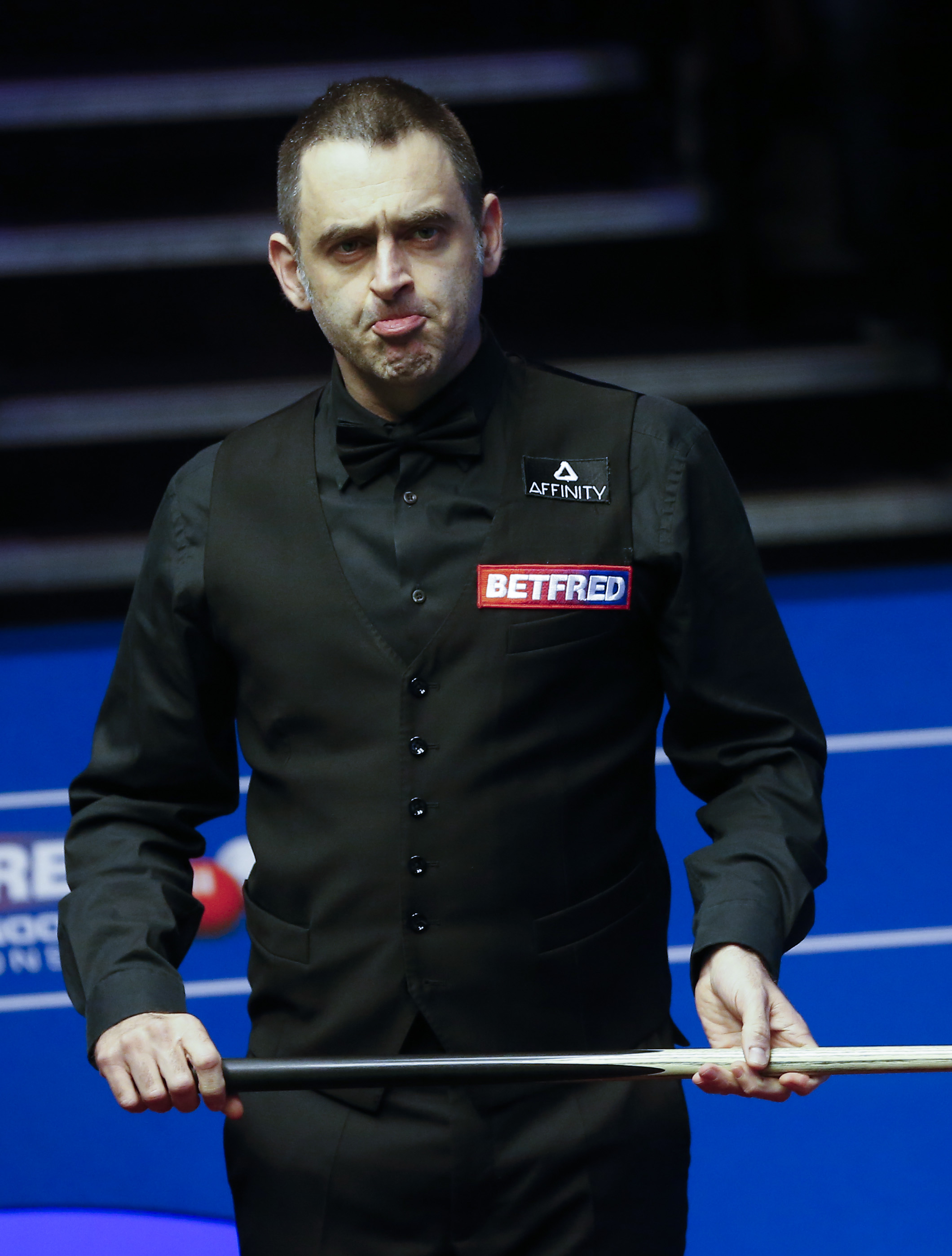 足球目前的 足球目前的