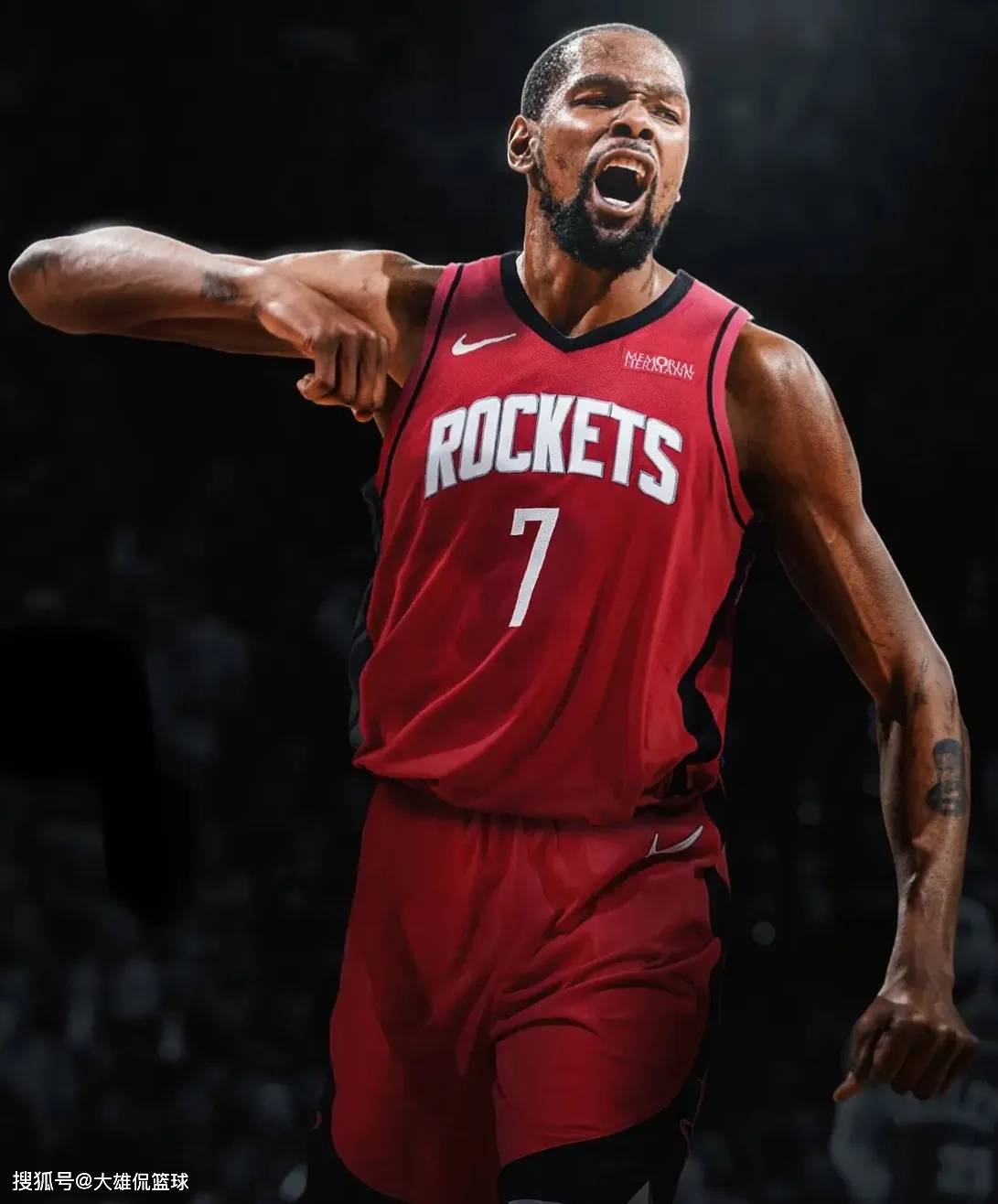 球场同样配 球场同样配